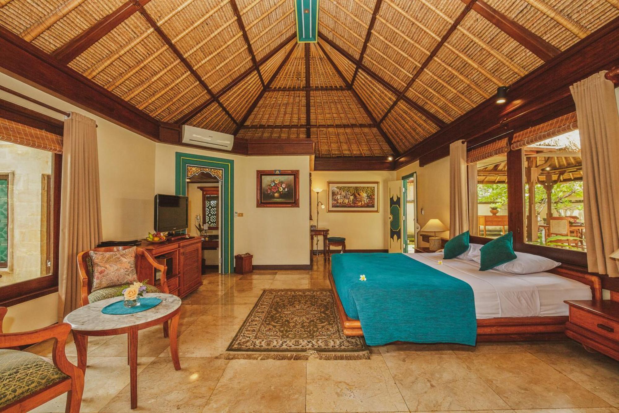 Puri Bagus Lovina Hotel Exterior foto