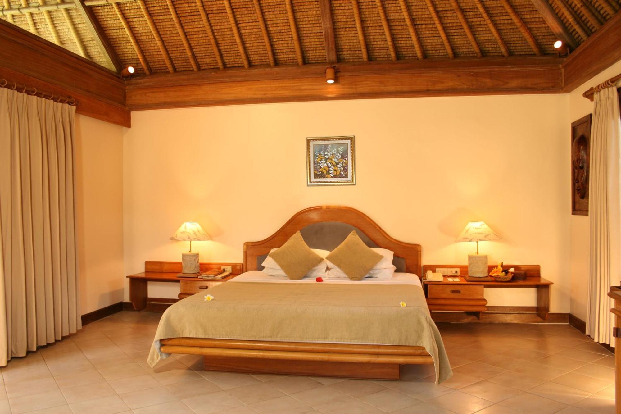Puri Bagus Lovina Hotel Exterior foto